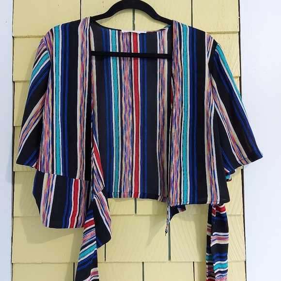 Lush Short Sleeve Striped Wrap Crop Top XL - Picture 6 of 7